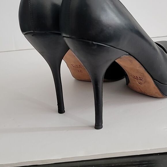 Gucci Leather Platfrom Pumps - Picture 11 of 12
